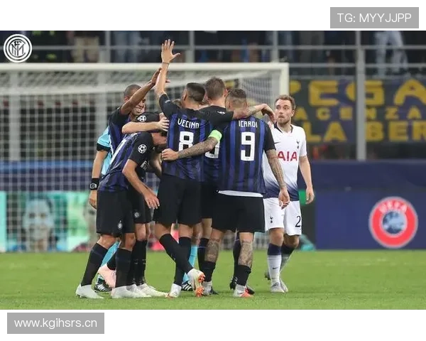 阿贾克斯荷甲竞争力下滑:对竞争格局带来变化,当前阶段表现波动 阿贾克斯荷甲竞争力下滑:对竞争格局带来变化,当前阶段表现波动