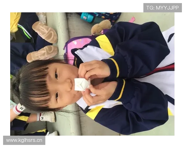 施洋一天三顿外卖，场边还背着大牌包？感觉他不像运动员更像谁啊…