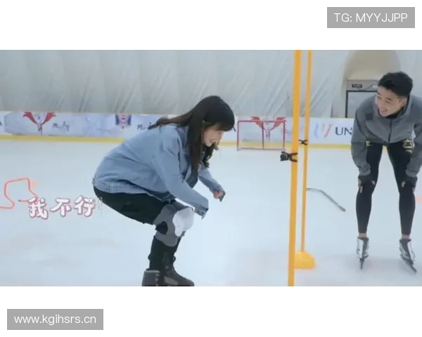 高亭宇训练完直接睡冰场边，这人是真不怕冷还是拿身体当冰箱用啊？